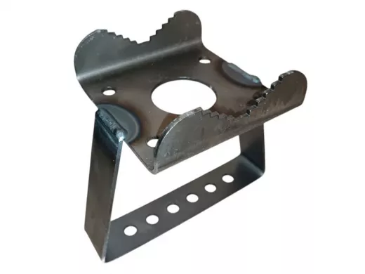 Кронштейн усиленный с отверстием для прожектора на трубе до 51мм 