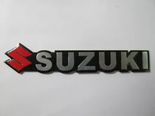 Наклейка SUZUKI 14,5x3 см на двухстороннем скотче №40